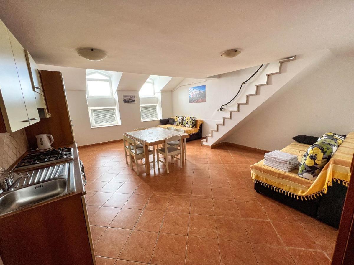 Arena Apartment *